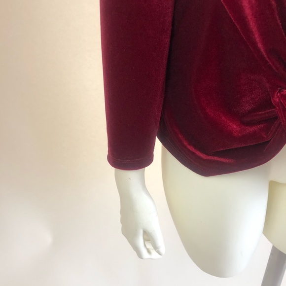 HALOGEN Front Twist Velvet Long Sleeve Top - Picture 4 of 6